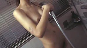 你梦中的亚洲女孩【长腿诱惑  口交吃精】适合手机上看哦  看上去像不像在直播