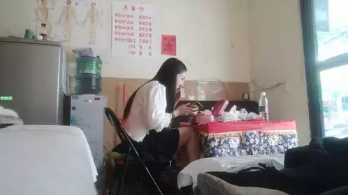 【持有无套内射执照的探花】蝴蝶逼少妇C罩杯打桩机猎艳狂人高频干逼不停真强