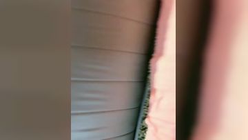 被大哥弄舒服的小骚货，全程露脸给大哥口交深喉真鸡巴骚，让大哥又草又抠高潮不断，揉着骚奶子侧入爆草蹂躏第04集