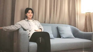 模特的3P露脸口交足交让两个大哥上位抽插02