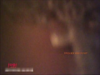 马尾妹妹被男友双脚擡高猛烈操穴！我们的情趣就是这幺朴实无华~