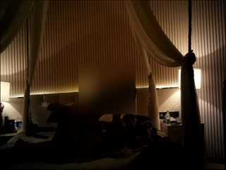 对白淫荡精彩网红姐演绎乱伦妈妈不在家被爸爸舌吻摸胸挑逗脱光强行啪啪嘴里一直叫爸爸不要这样呻吟太刺激口爆