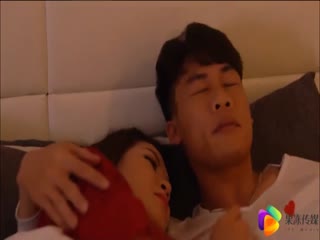 探花从中过骚货边玩跳蛋边被操