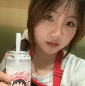 海角社区・勤工俭学卖奶茶的小妹妹被我拿下