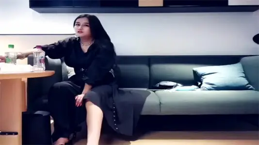 巨乳美女美照 征服你的心魂