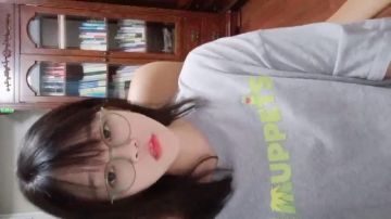 舞蹈系妹子桃子完美肥臀极度诱惑脱下内裤扭动大屁股擡腿露穴手指扣弄翘起双腿特写骑坐枕头上磨蹭