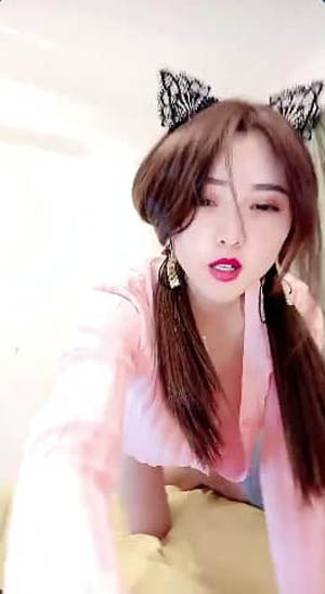 清纯嫩妹男朋友在家激情啪啪大秀  口交舔蛋网袜足交  无毛粉穴进进出出猛操