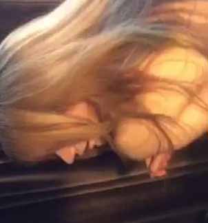 名模阿朱民宅私房大尺度拍摄，