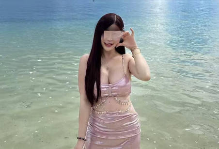 海角社区・和妹妹去斐济旅游手扣她的骚逼