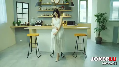 [SWAG]DS-0021美尻老板娘黎儿来一杯美式咖啡加淫水