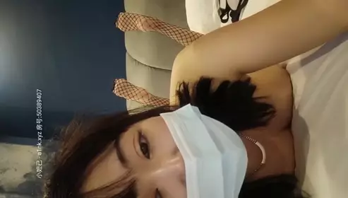 91沈先生探花第二场约了个挺嫩眼镜萌妹啪啪，口交上位骑乘后入抽插大力猛操《无修正.偷拍