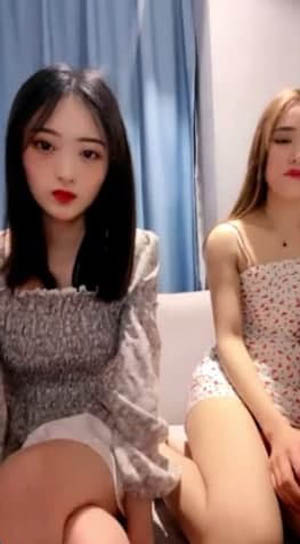 酒店约操极品骚女  叫声就让人想射  最后口爆