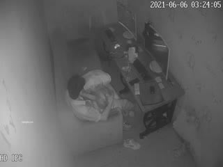 2022-12新流出乐橙精品第二次开房被偷拍的❤️潮流时髦美女被男友用力猛操身体抽搐抖动