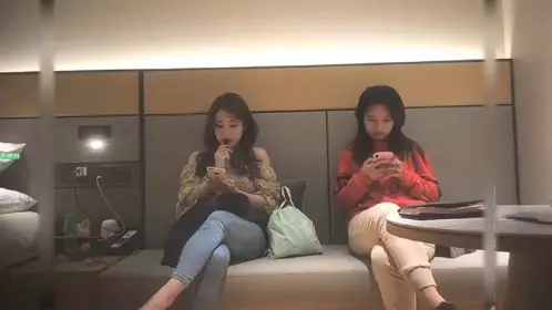 【春娇救志明探花】中场换套继续干，170cm长腿御姐，C罩杯白嫩美乳，打桩机体力过人，花式啪啪极度配合