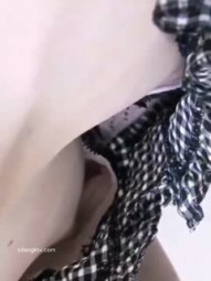 极品稀缺 意外走光 高端私密群流出 各种精彩不小心走光过程甄选 高抄大奶 离罩小葡萄 地铁露出-3