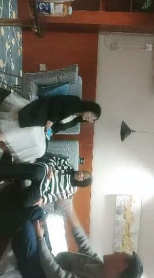 国际名媛极品骚货留学生【阳台上的三人行】