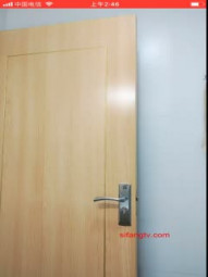 超美御姐 麻辣小甜甜，和闺蜜同租一间房，下班回来就开秀，揉奶自慰 高潮敏感到尿尿，用超市袋子装着尿液，不小心喷床上啦！