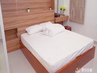 【 国产原创中 文】表兄妹的淫乱新春