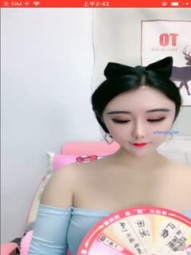 极品波霸【大学生兼职车模】火爆身材喷血颜值，乳交假鸡巴揉奶呻吟叫床，十年一遇这样的坚挺巨乳，娇涩淫声很诱惑！